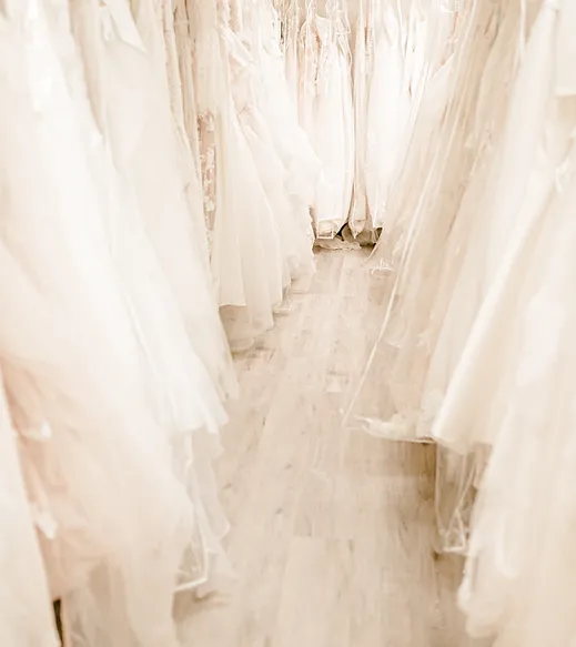 Pearl and Birch Wedding Consignments - Dress - Winnipeg - Weddinghero.ca